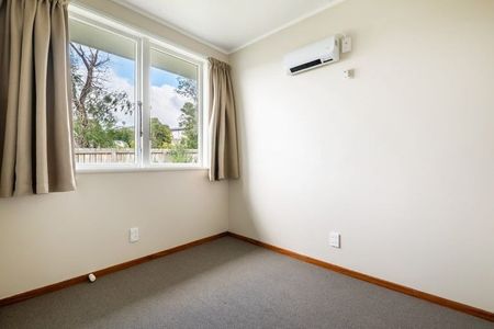 3 Bedrooms in Beach Haven - Photo 4