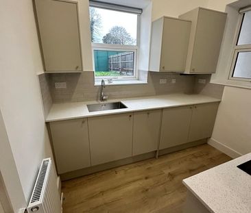 1 Bed Flat, Blackheath, SE3 - Photo 1