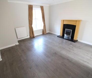 3 bedroom detached house to rent - Photo 2