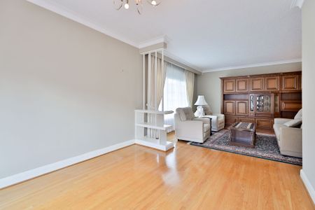 For Lease - 261 Epsom Downs Drive, Toronto, Ontario - Photo 5