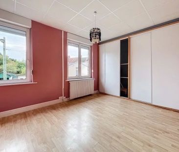 Location Maison 4 pièces 89 m2 à Saint-Quentin - Photo 5