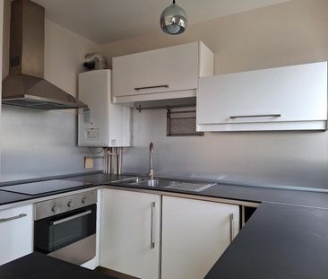 Location Appartement 1 pièce 34m² FONTAINE LES DIJON 21121 - Photo 2