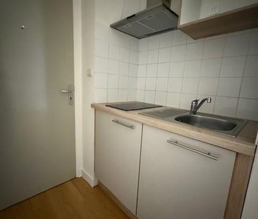 Location Appartement 1 pièce 17m² CHARNAY LES MACON 71850 - Photo 3