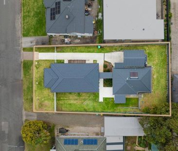 Spacious home in a prime location! - Photo 1