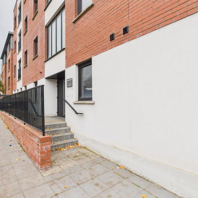 35 Castlereagh Street, Belfast, BT5 4AY - Photo 1