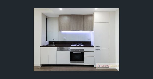 1 Bedroom + Study Apartment in Waterloo - Photo 1