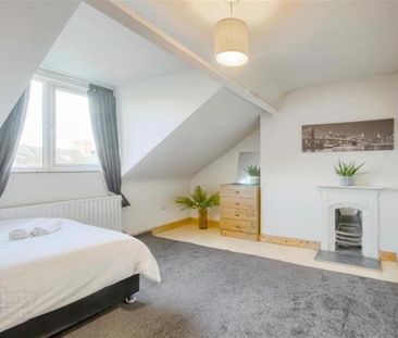 Room 5, 45 Balfour Avenue, Belfast, BT7 2EU - Photo 2