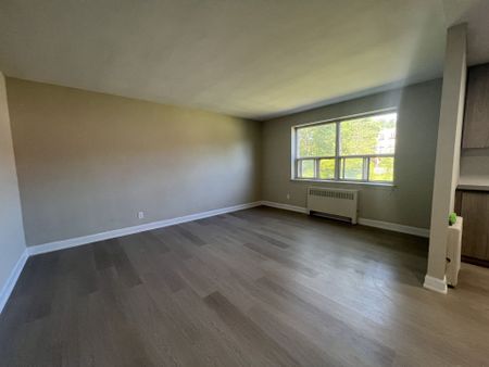 For Lease - 290 The Kingsway N/A Unit# 000c, Toronto, Ontario - Photo 2