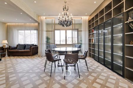 Barcelona, Catalonia 08009 - Photo 4