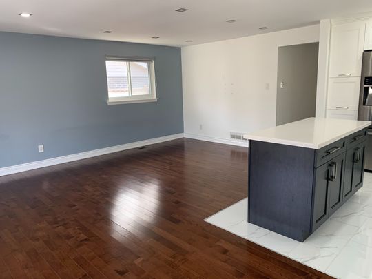 For Lease - 157 Orchard Heights Boulevard, Aurora, Ontario - Photo 1