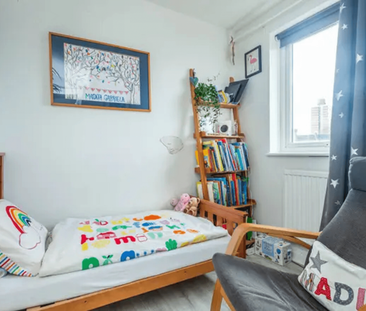 3 bedroom terraced house to rent - Photo 3