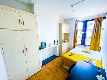 Room in a Shared House, Leghorn Rd, NW10 - Photo 3