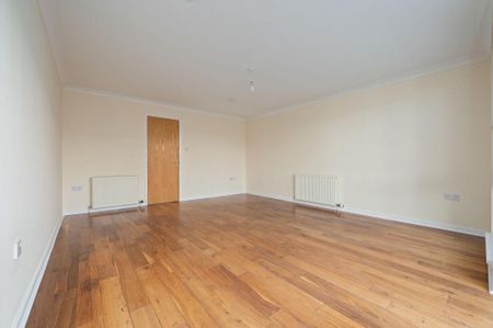 4 bedroom townhouse to rent - Photo 3