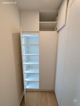 Pronájem bytu 2+1 56 m² - Photo 1