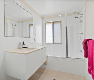 4 Marma Court, Currumbin QLD 4223 - House For Rent | Domain - Photo 6