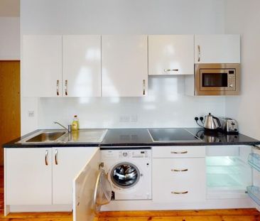 Studio to rent - Photo 2