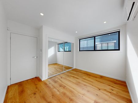 2B Latrobe Street, Moonee Ponds - Photo 2