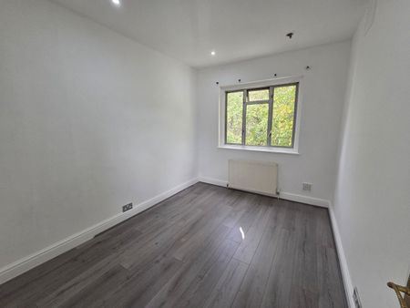 2 Bed Flat, Telford Avenue Streatham Hill, SW2 - Photo 4