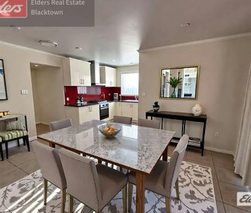 Spacious Family Home in Quiet Cul-de-Sac - Photo 3