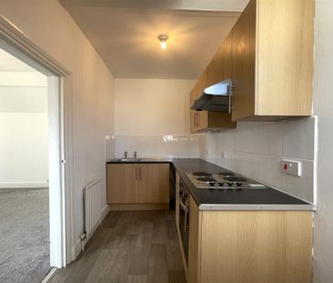 2 bed Flat Elderton Road, Essex, Westcliff-on-Sea, SS0 - Photo 4