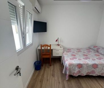 malaga, Andalusia 29006 - Photo 2