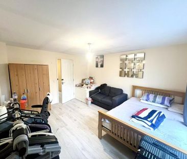 1 bedroom house of multiple occupation to rent - Photo 4