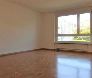 Nähe Schwimmbad, schöne 2 1/2 Zimmer-Wohnung in Aesch zu vermieten - Foto 3