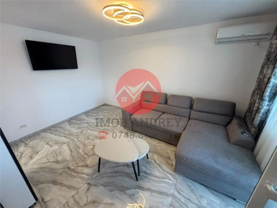 Apartament 2 camere, prima inchiriere, vedere spectaculoasa - Fotografie 1