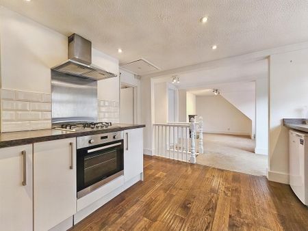 2 bedroom apartment to rent - Photo 4