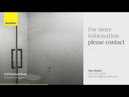 Corner Townhouse - Photo 3