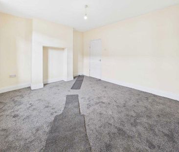 2 bedroom semi-detached house to rent - Photo 5