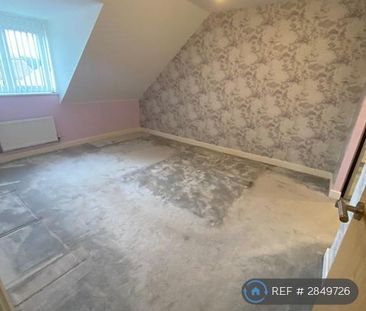 3 bedroom terraced house to rent - Photo 2