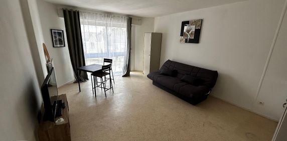 Location Appartement 1 pièce 25m² CHOLET 49300 - Photo 2