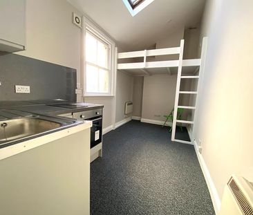 Studio to rent - Photo 4