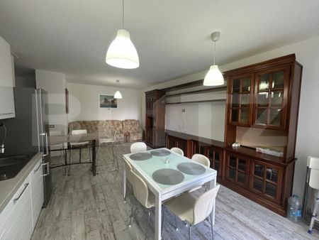 Apartament 2 camere, 55 mp, parcare, zona Europa - Photo 2