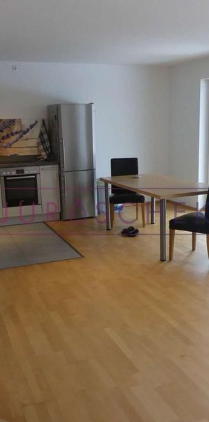 Moderne 3-Zimmer-Wohnung in Hersbruck – Barrierefrei mit Terrasse und Tiefgaragenstellplatz - Photo 1