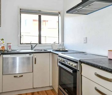 MIDDLEMORE-'Ready to move in' - Photo 4