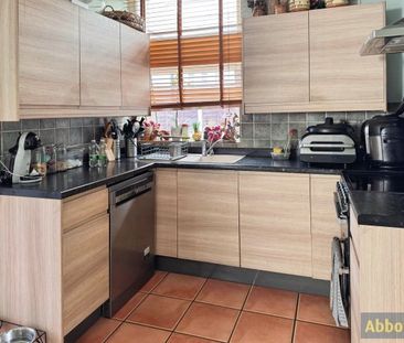 Gainsborough Drive, Westcliff, SS0 9AJ - Photo 1