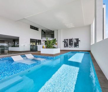 Stunning One Bedroom Apartment in "The Hedge" - Photo 2