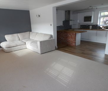 2 bedroom apartment to rent - Photo 6