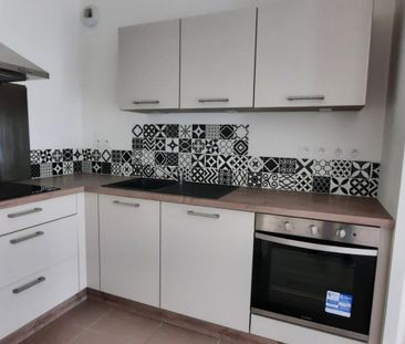 Location Appartement 2 pièces 41m² THONON LES BAINS 74200 - Photo 5