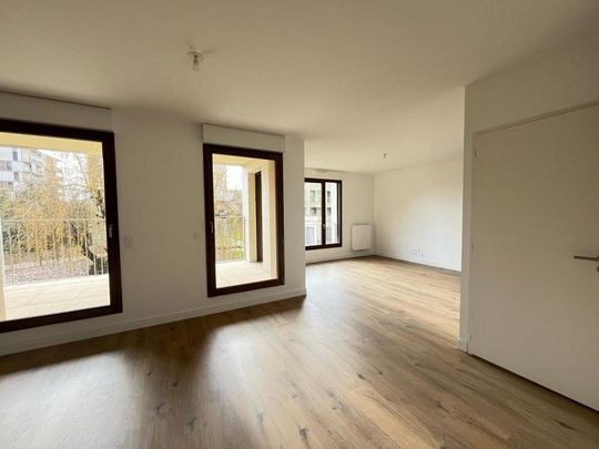 location Appartement T3 DE 65.55m² À BRUGES - Photo 1