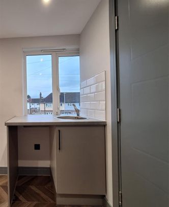 Lime Avenue, Yiewsley, West Drayton UB7, London - Photo 1