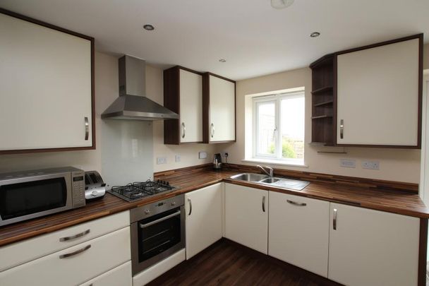 5 bedroom terraced house to rent - Photo 1