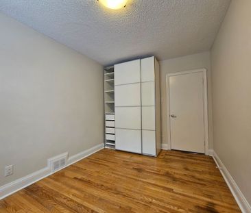 For Lease - 8 Roberta Drive, Toronto, Ontario - Photo 6