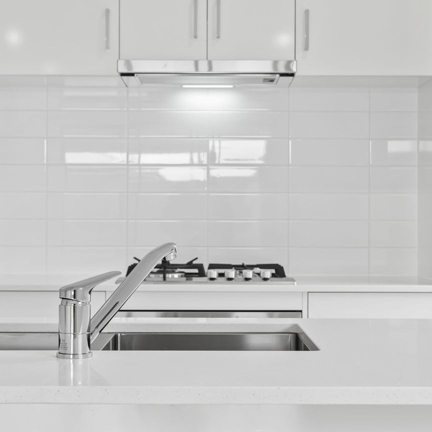 Stunning New 4 Bedroom 2 Living Home - Photo 1