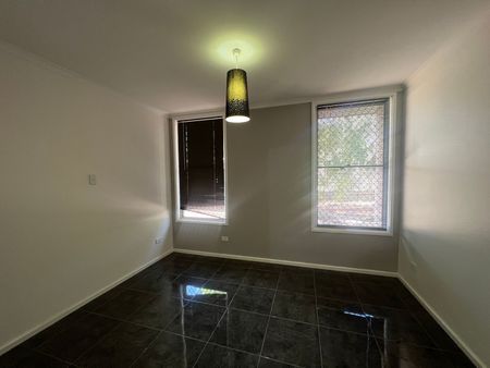 Three Bedroom, One Bathroom Home in Braitling - Photo 5