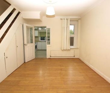 3 bedroom terraced house to rent - Photo 4