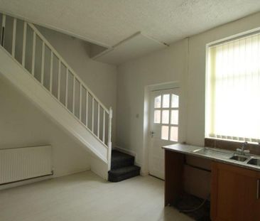 2 bedroom terraced house to rent - Photo 6