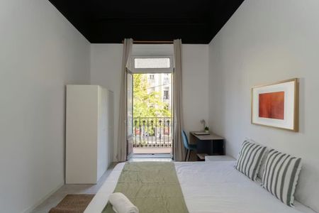 Calle de Sagasta, Madrid, Community of Madrid 28004 - Photo 4